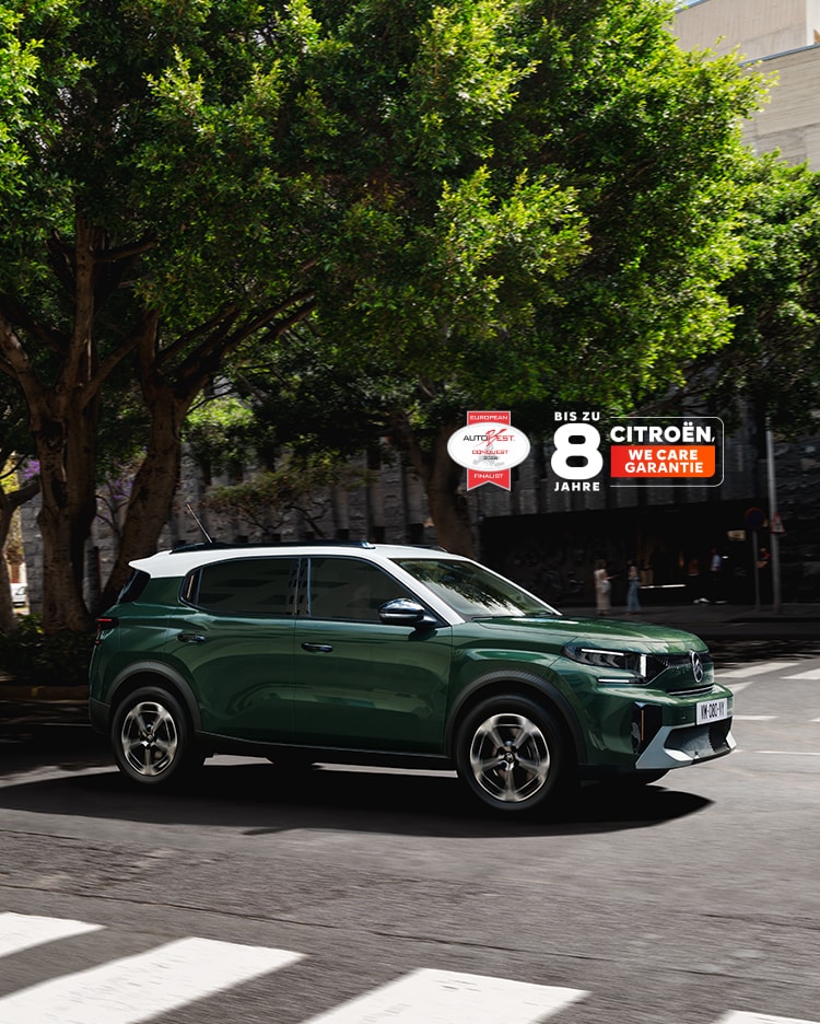 Der neue C3 Aircross fährt durch eine Stadt