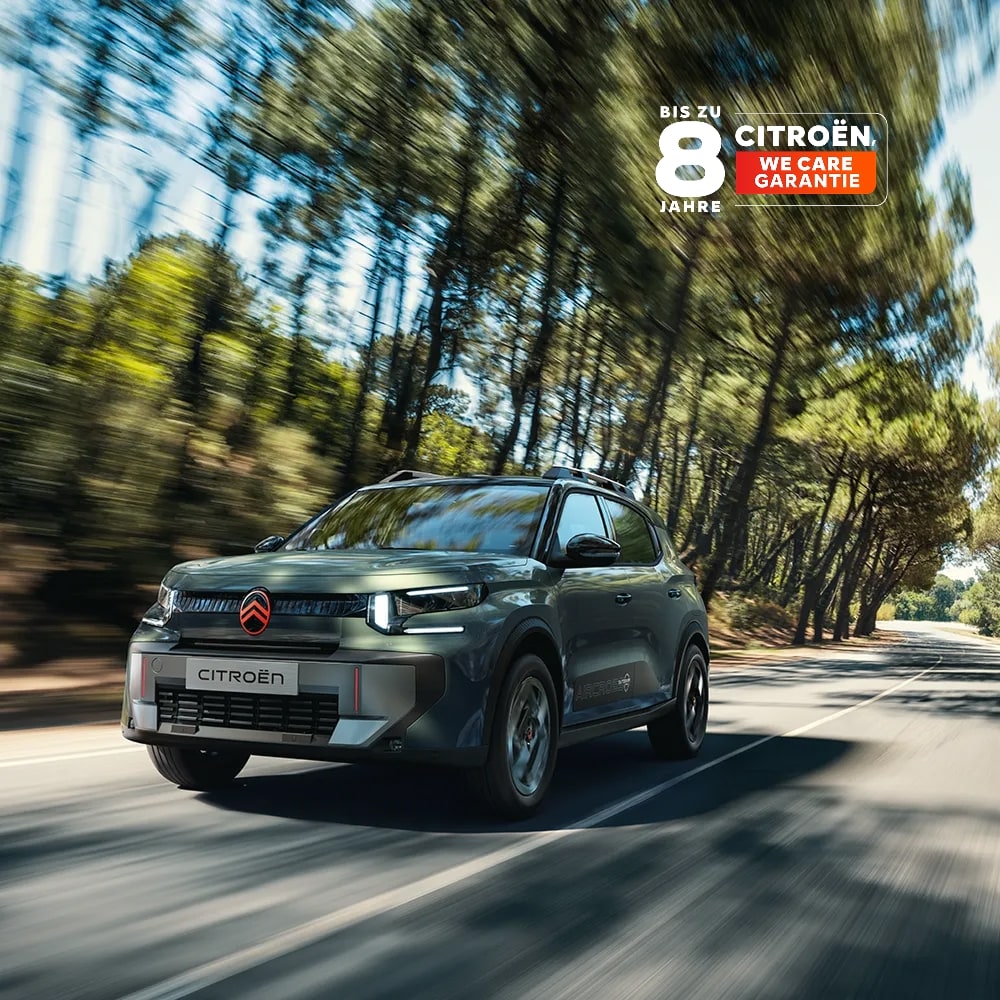 Frontansicht in Dreiviertelperspektive des Citroën C3 Aircross Outdoor zeigt einen geräumigen, vielseitigen und komfortablen SUV mit innovativem Design für Familienausflüge